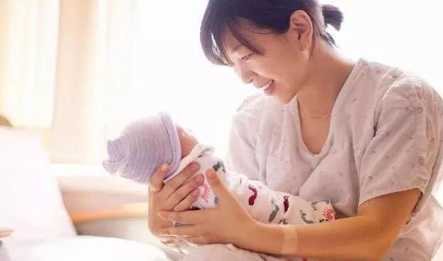 選擇幼兒保姆需要看哪些方面？